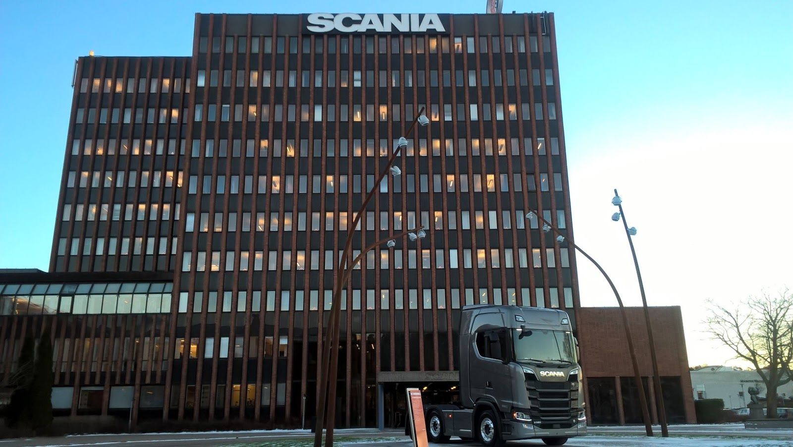 Euro Truck Simulator 2: новые грузовики SCANIA [Полный отчёт]