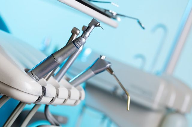 Разное стоматологическое оборудование высокого качества