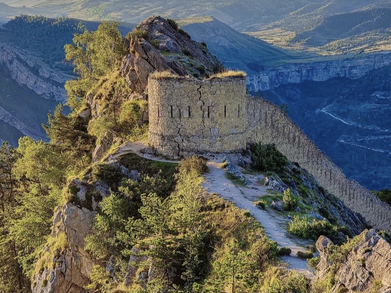 Активный отдых в Дагестане: от крепости Нарын-Кала до Сулакского каньона