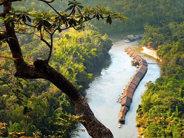 Особенности реки Квай и почему ее выбирают для экскурсий