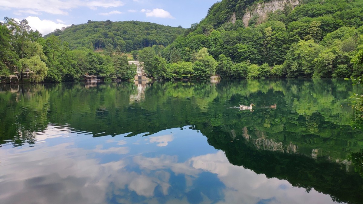 Экскурсии в Архыз из Кисловодска: древние храмы и современный курорт